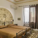 Casa De La Sera בית הארחה